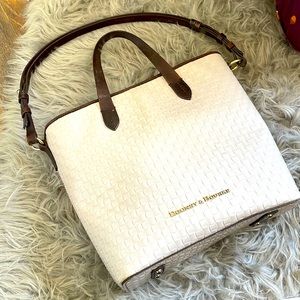 Cute Dooney and Bourke like new